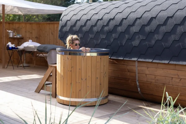 Sauna, Koldvandskar & Spa - Image 12